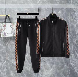 Picture of LV SweatSuits _SKULVM-4XL12yn0529314